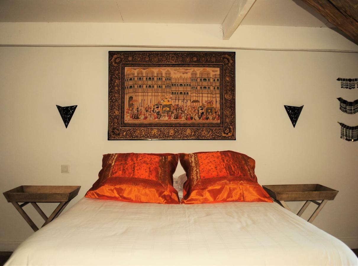 Les Routes Du Monde Bed & Breakfast Saint-Genies-de-Comolas Bagian luar foto