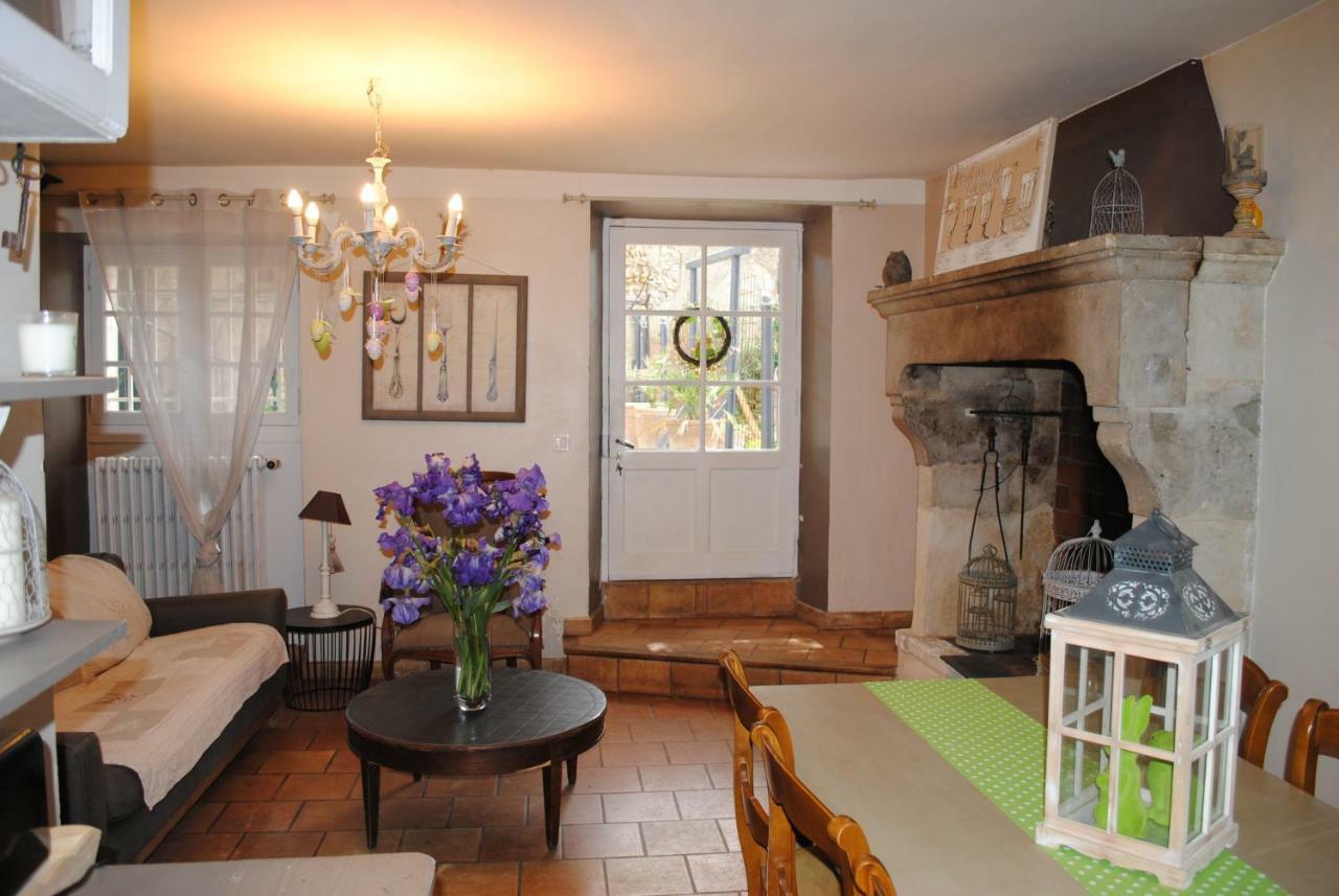 Les Routes Du Monde Bed & Breakfast Saint-Genies-de-Comolas Bagian luar foto