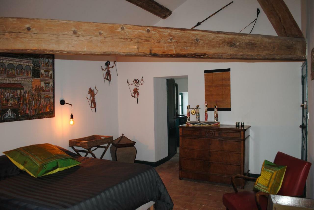Les Routes Du Monde Bed & Breakfast Saint-Genies-de-Comolas Bagian luar foto